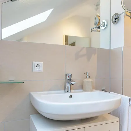 Haus Alexander * Meersburg